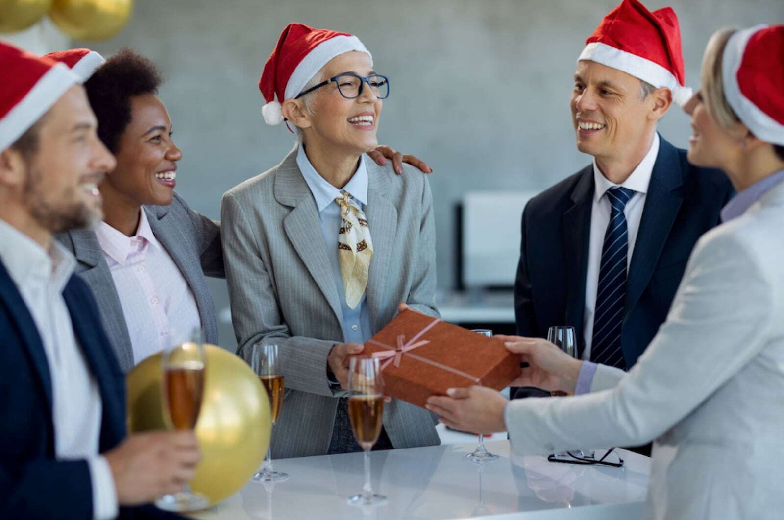 5 maneras de incentivar a tus colaboradores en estas fiestas