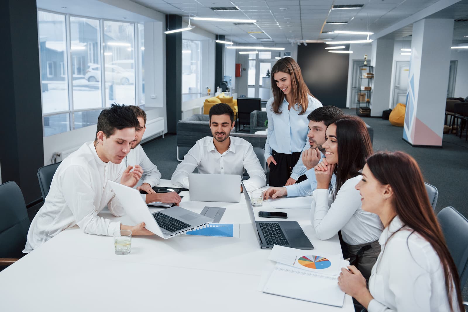 ¿Por qué la retroalimentación laboral impulsa el crecimiento?